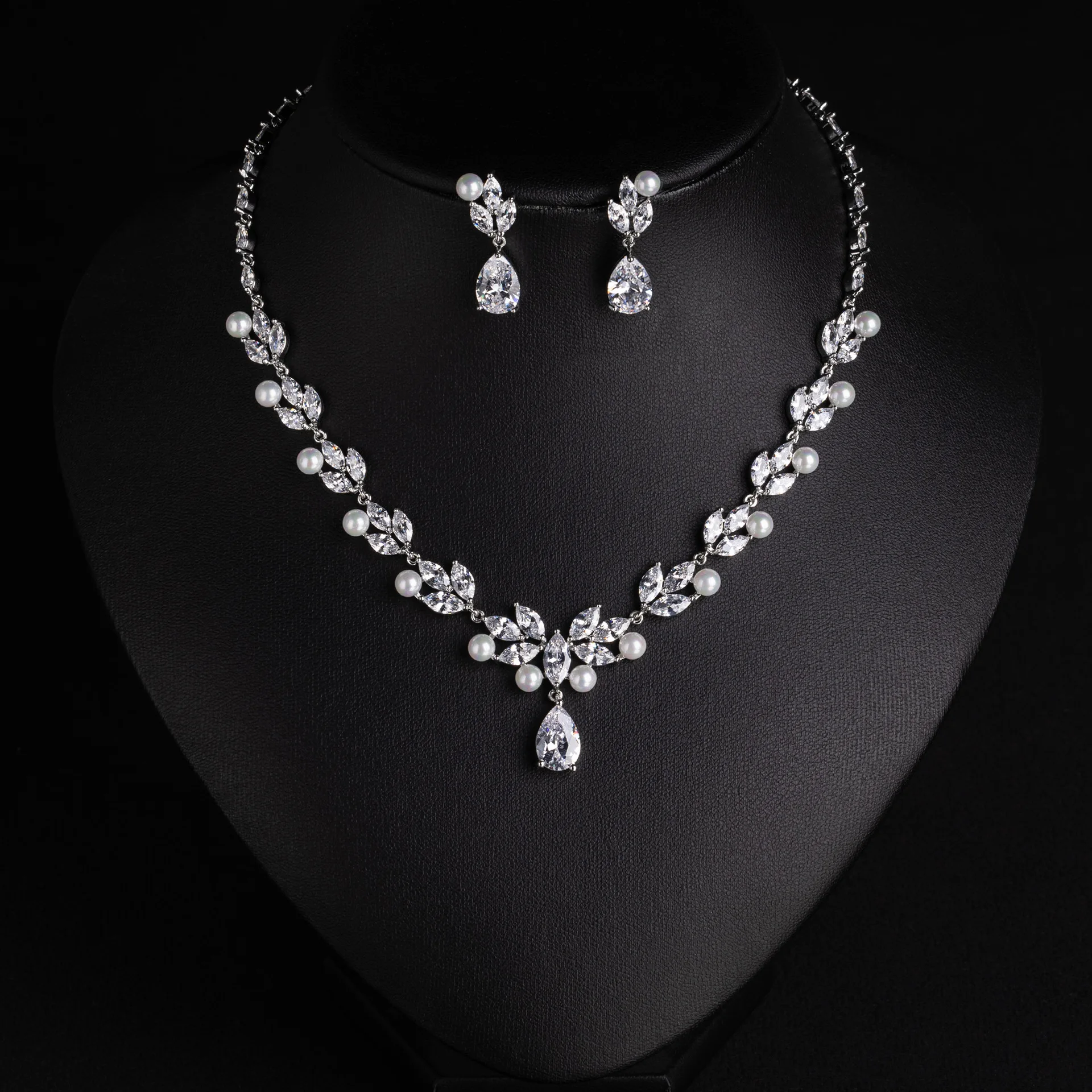 Luxury High‑Quality Zircon Jewelry Set, Copper‑Gold‑Plated Earrings & Necklace Sweater Chain Set, Bridal Costume Jewelry Set For