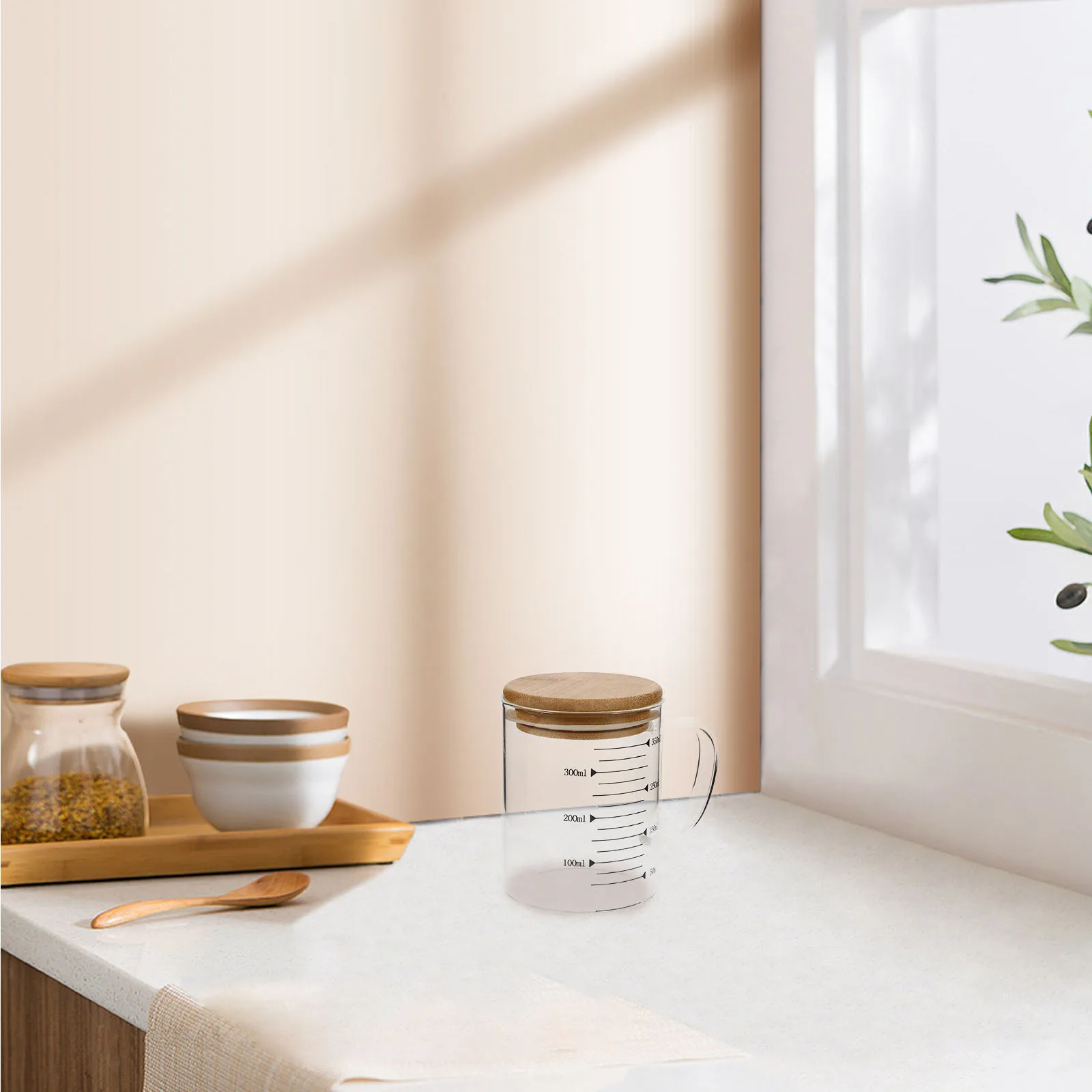 

Glass Measuring Cup 1000Ml Large Capacity Transparent Graduated Kitchen Tool for Baking Milk Coffee Bar Use