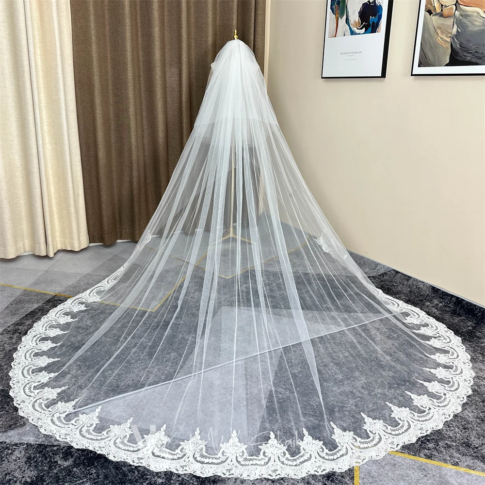 

Exquisitely Beautiful Ivory Cathedral Bridal Veil with Lace Applique Trim & Comb Elegant Long Wedding Veil Headpiece for Brides