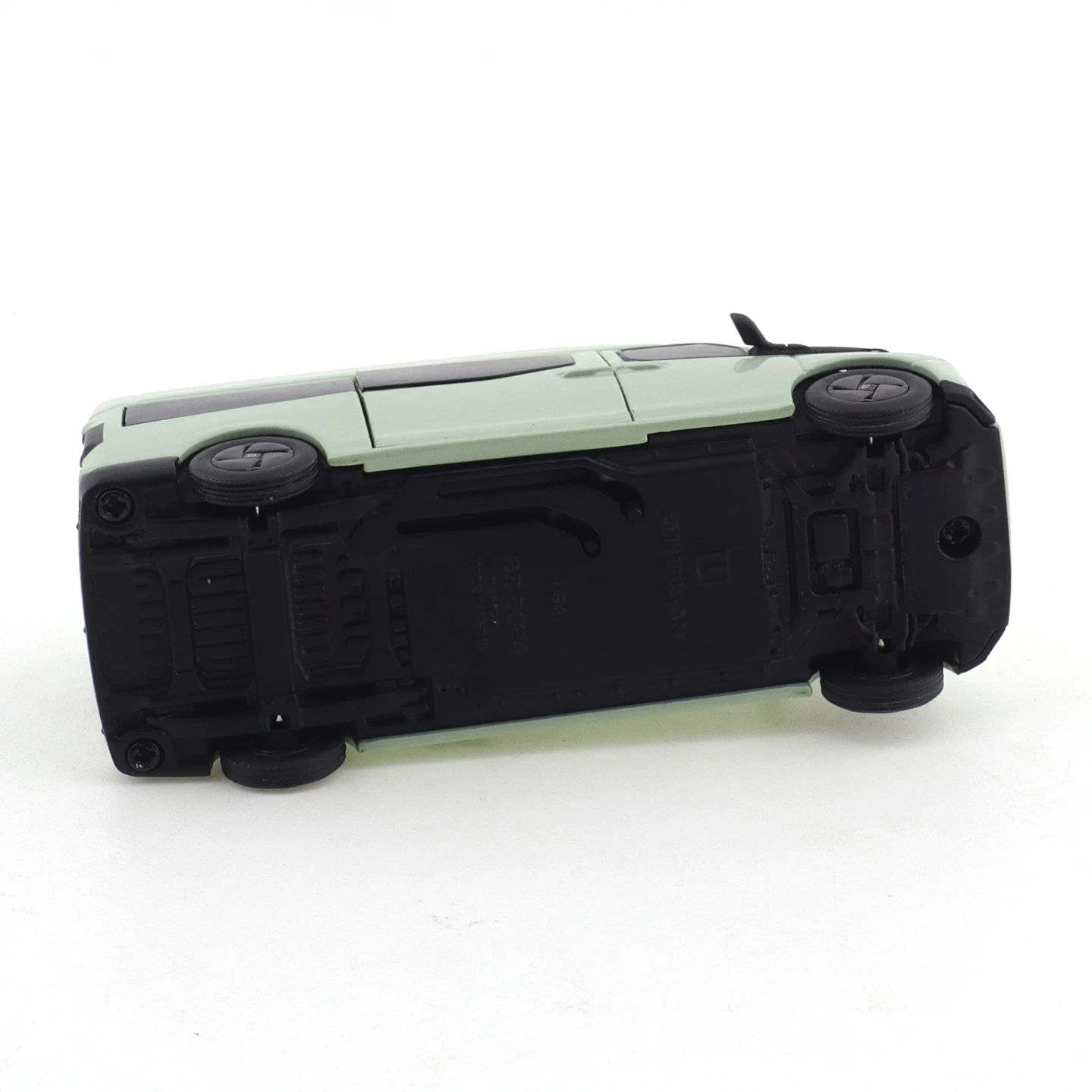 XCARTOYS 1/64 Farizon SV Remote Super VAN Car Alloy Motor Vehicle Diecast Metal Model Kids Xmas Gift Toys for Boys