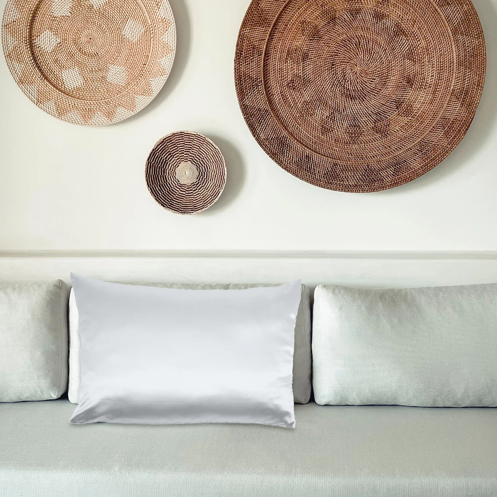 

2Pcs Ice Silk Pillowcase Smooth Skin-Friendly Pillow Covers for Bed Home Easy Care Cooling Pillow Cover