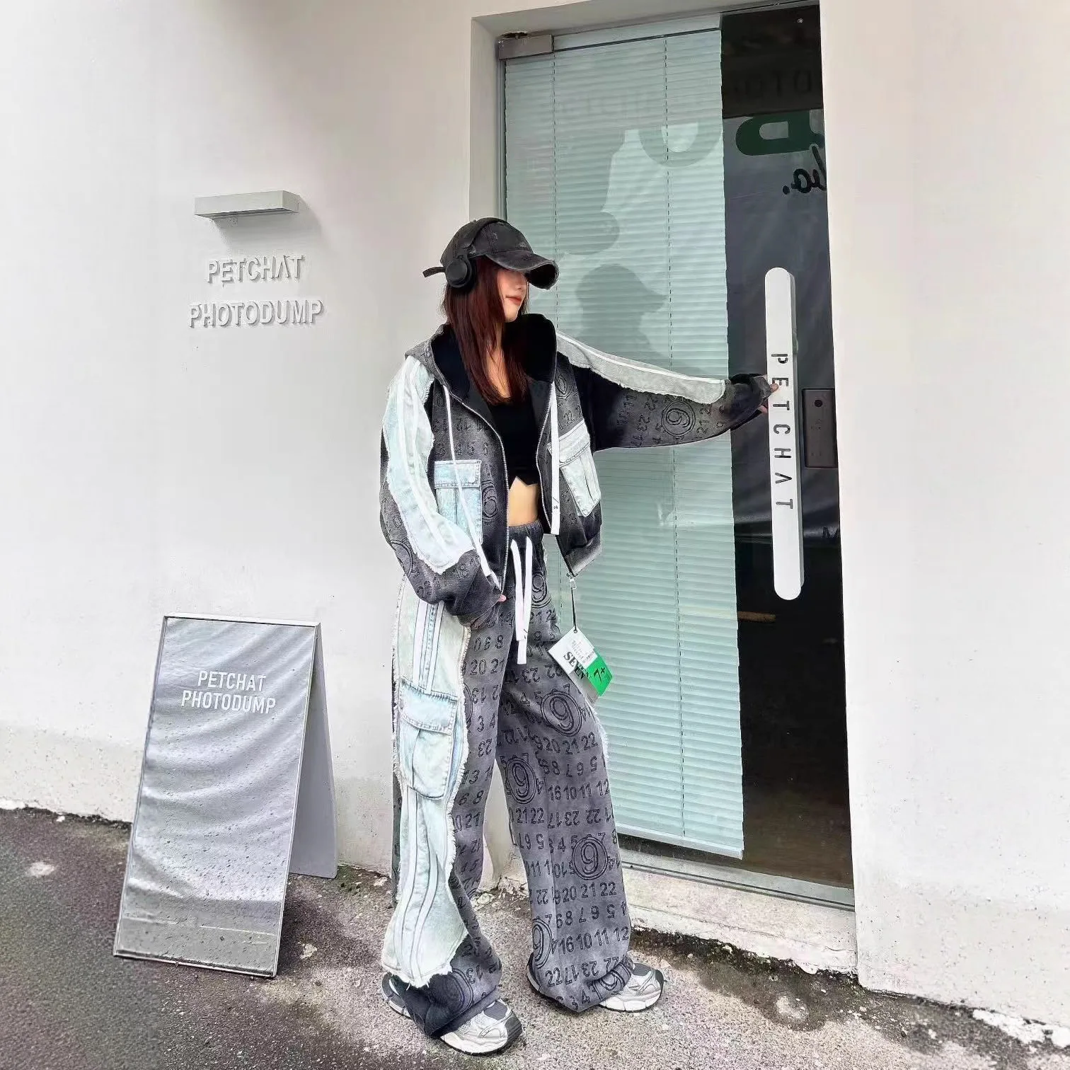 European Style Women's Jacket 2025 Autumn New Heavy Letter Print Patchwork Washed Denim Striped Hooded Jacket Trendy Coat