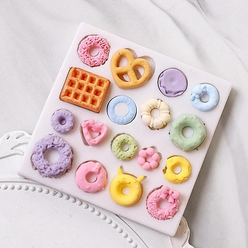 Cute Bunny Bear Carrot House Silicone Molds Diy Donut Biscuit Lollipop Cream Fondant Candy Chocolate Mould Baking Accessories