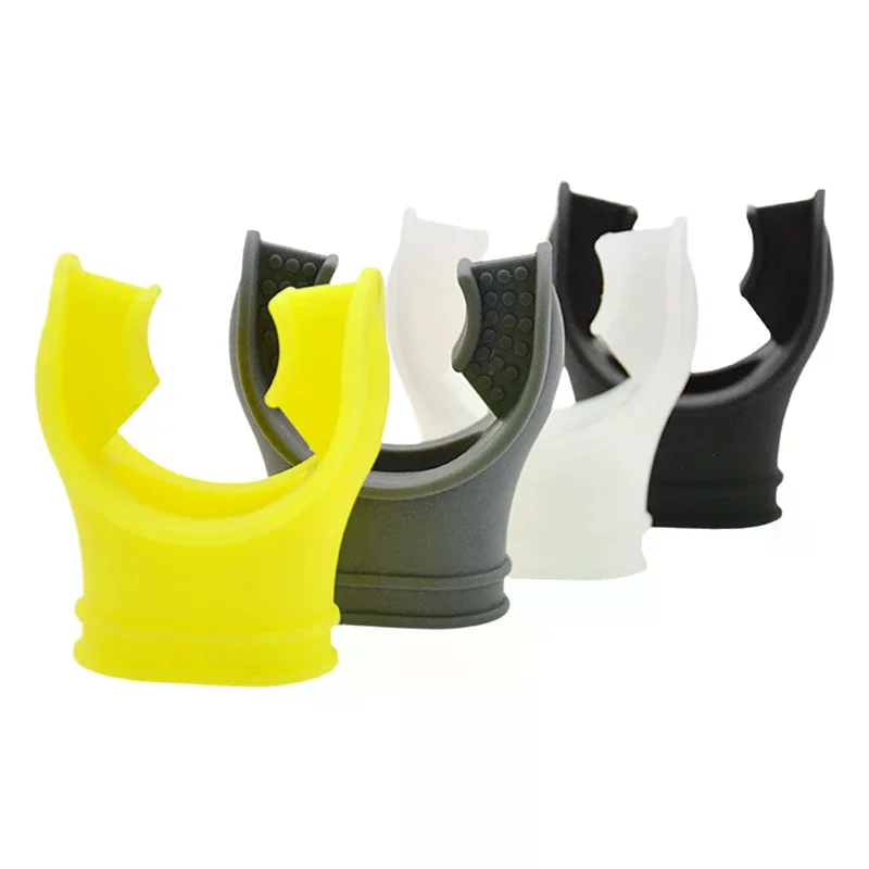 أخصائي الغطس: مجموعة قطع الفم والغوص من السيليكون للمياه.