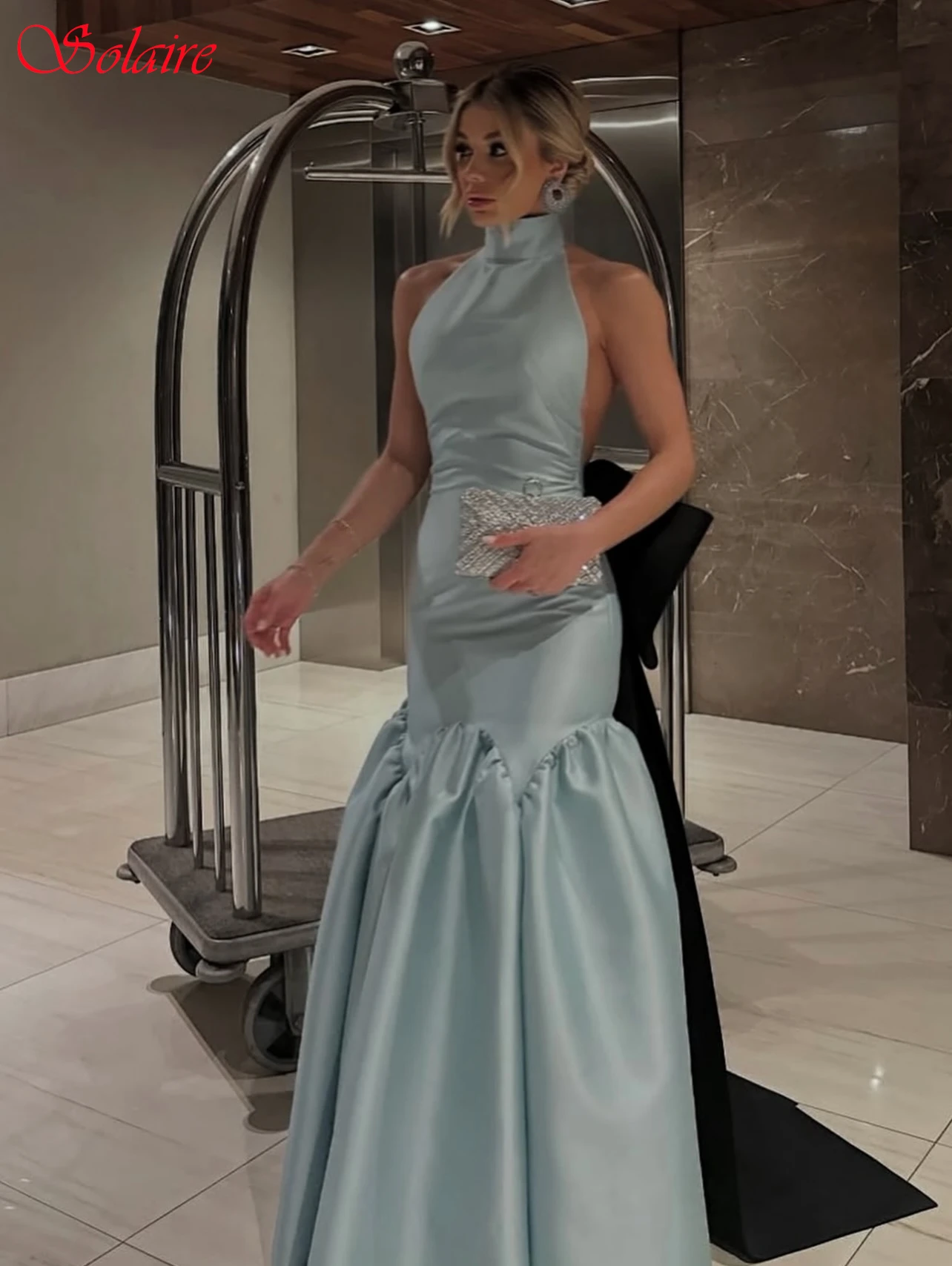 

Customized A-Line Halter Elegant Formal Evening Dress Fashion Delicate Celebrity Gowns High Quality Temperament Prom Dress