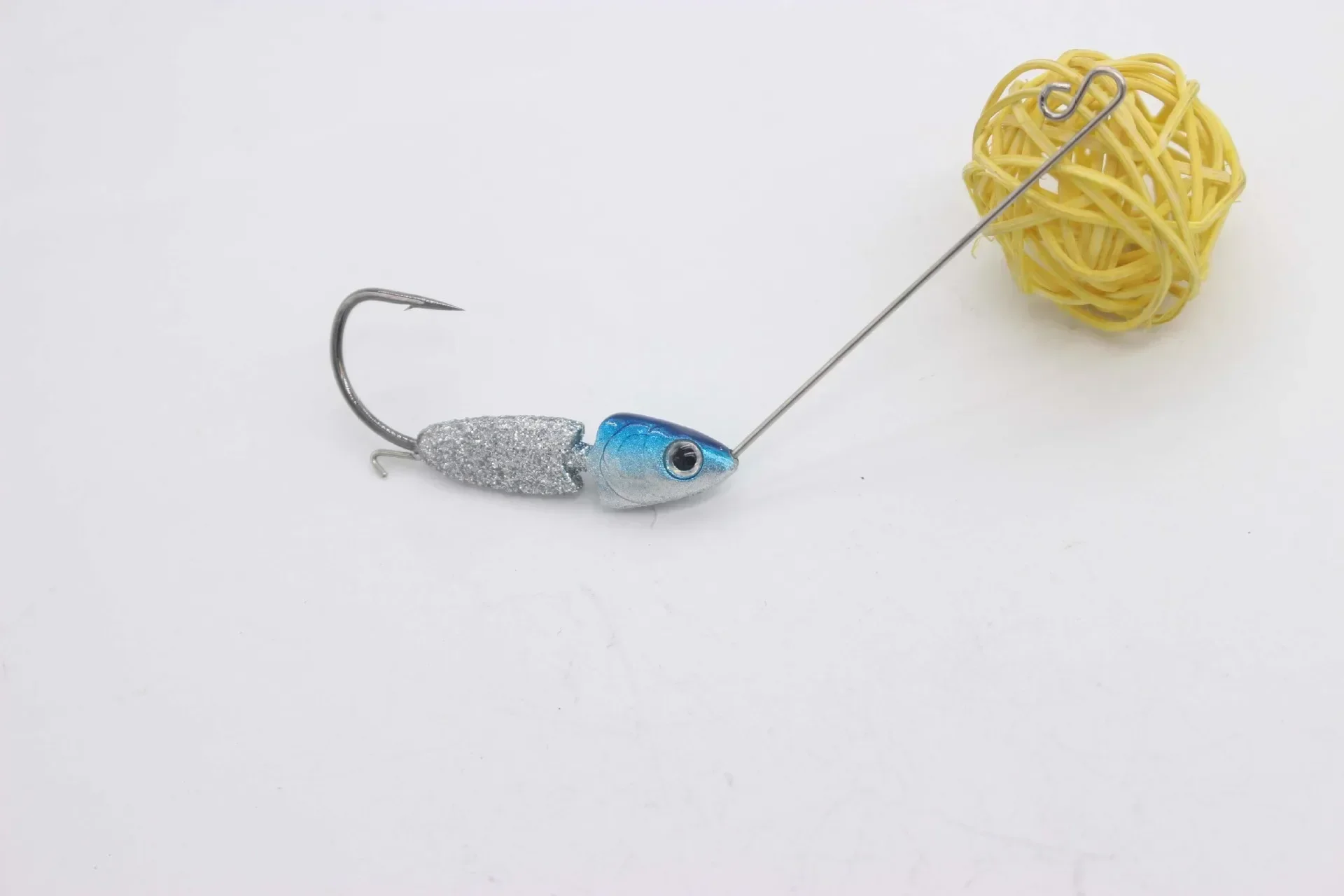 أفضل بائع الأكثر مبيعًا إنتاج وأبحاث وتطوير آلة صب القوالب العمودية Dongguan Plumb