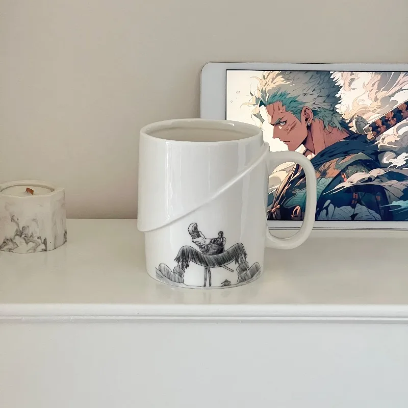 

Простая и большая керамическая кружка, мультяшная аниме-чашка для воды, бытовая чашка для молочного сока для завтрака, офисная чашка для кофе послеобеденного чая