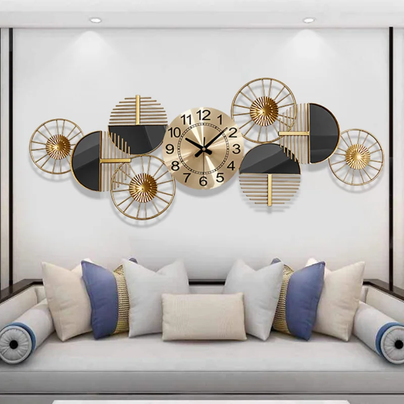 

Luxury OversizedWall Clock European Modern Design Gold Living Room Large Wall Clock Golden Metal Creative Reloj Mural Home Decor