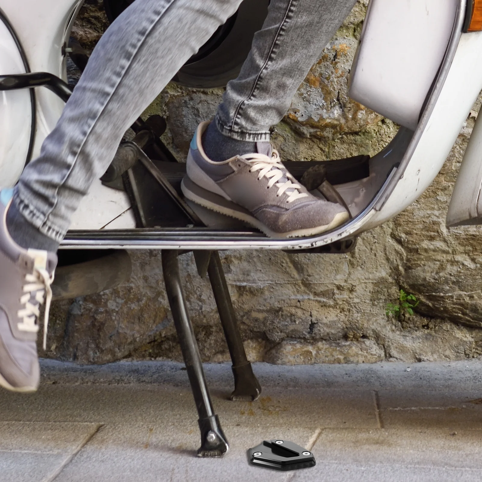 

Motorcycle Kickstand Plate Heavy Duty Side Stand Pad For Ceramic Tiles Universal Motorbike Parking Mat Motorcycle Parts