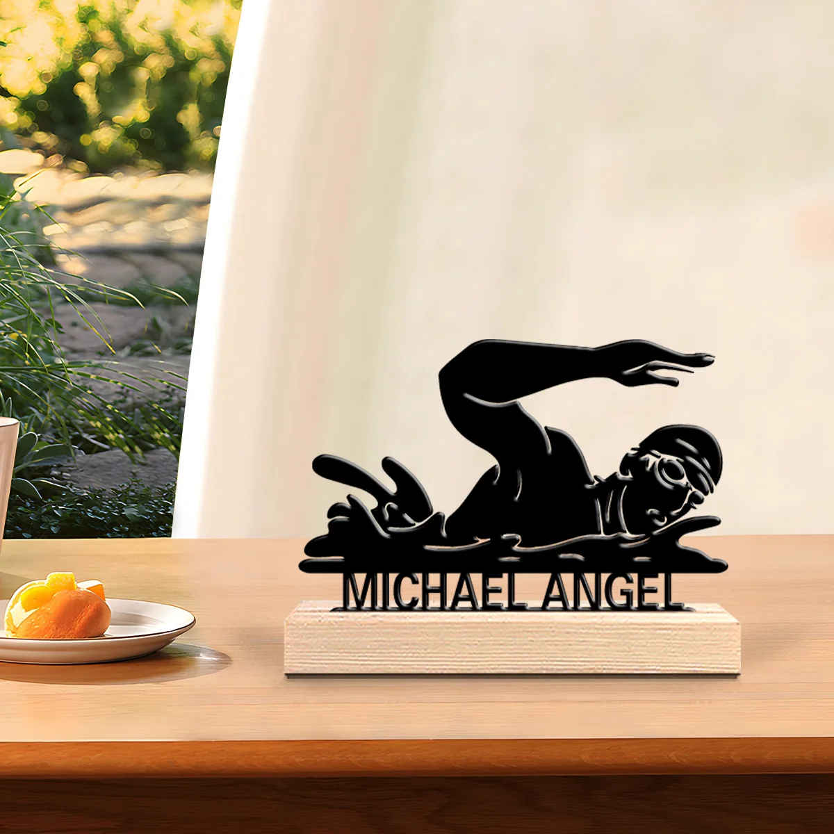 1 قطعة تماثيل معدنية مخصصة للسباحة على الموضة فن معدني مع قاعدة خشبية مثالية لغرف النوم والهدايا الرجالية وأعياد الميلاد والكري #2