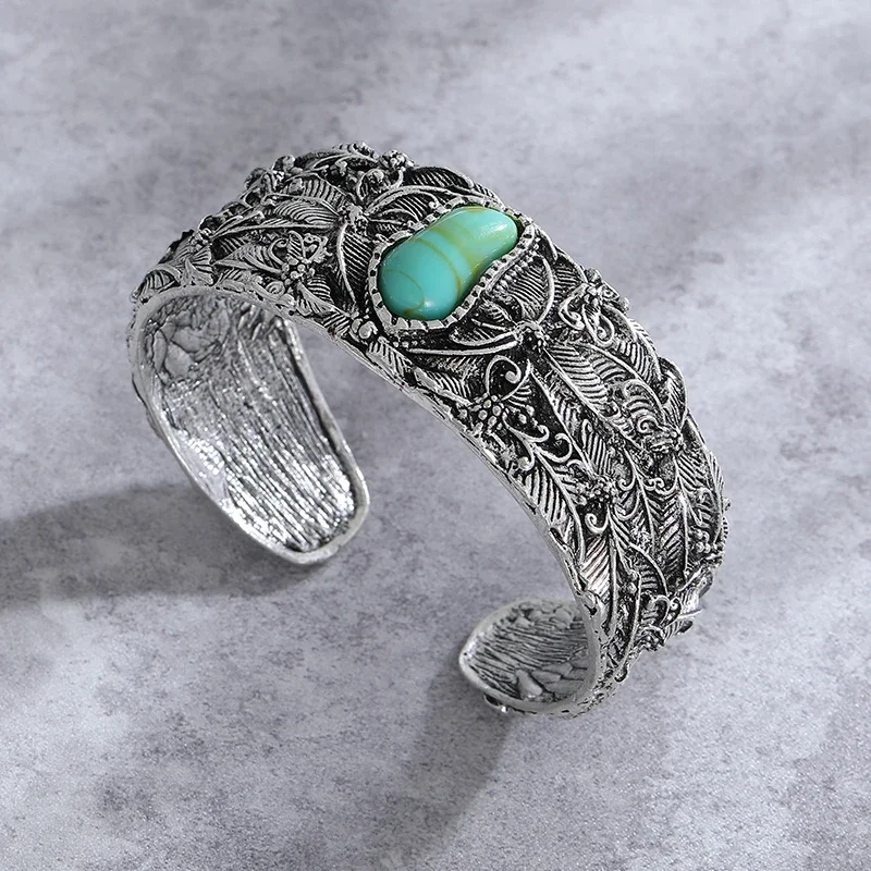 Vintage Indian Tribal Green Resin Carved Pattern Tibetan Open Cuff Wide Bangle Bohemian Charm Bracelet for Women Hippie Jewlery