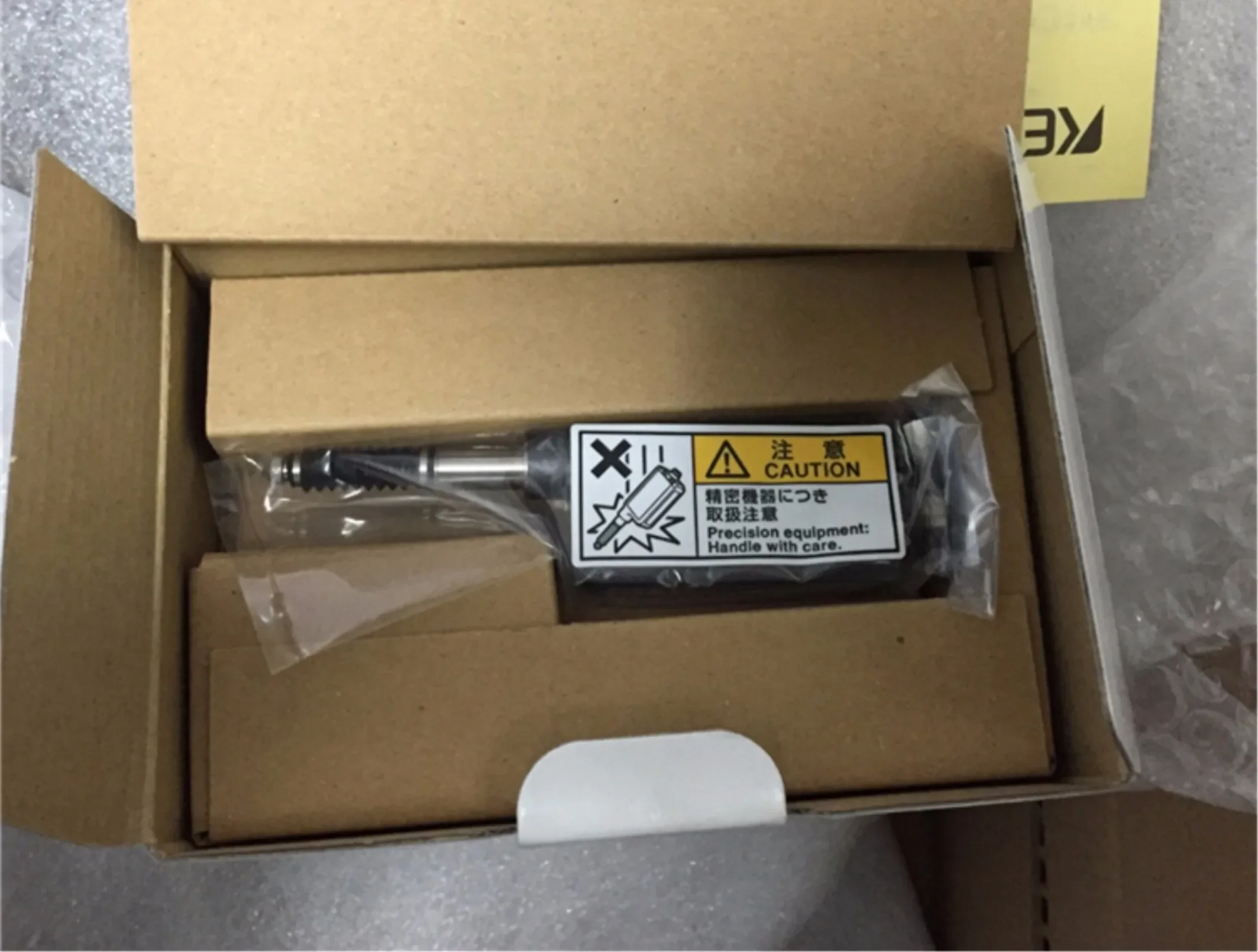 1PC 1PC KEYENCE GT2-H12K GT2H12K Sensor Head New In Box In Stock #familitrade