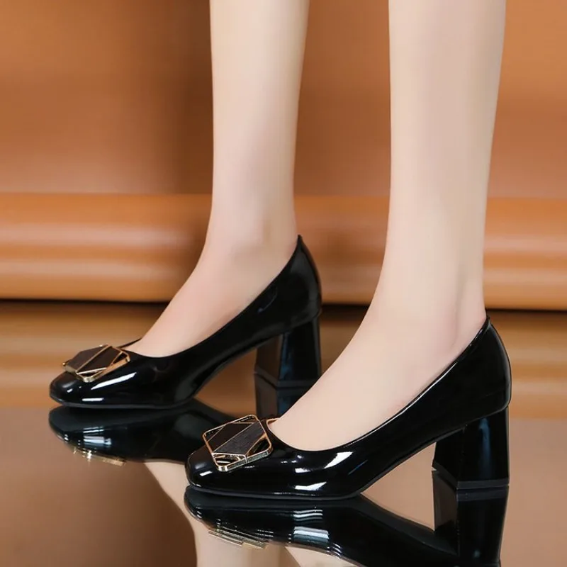 Sexy Female Pumps Nude Shallow Mouth Women Shoes Fashion Office Work Wedding Party Shoes Ladies Low Heel Shoes Woman Autumn