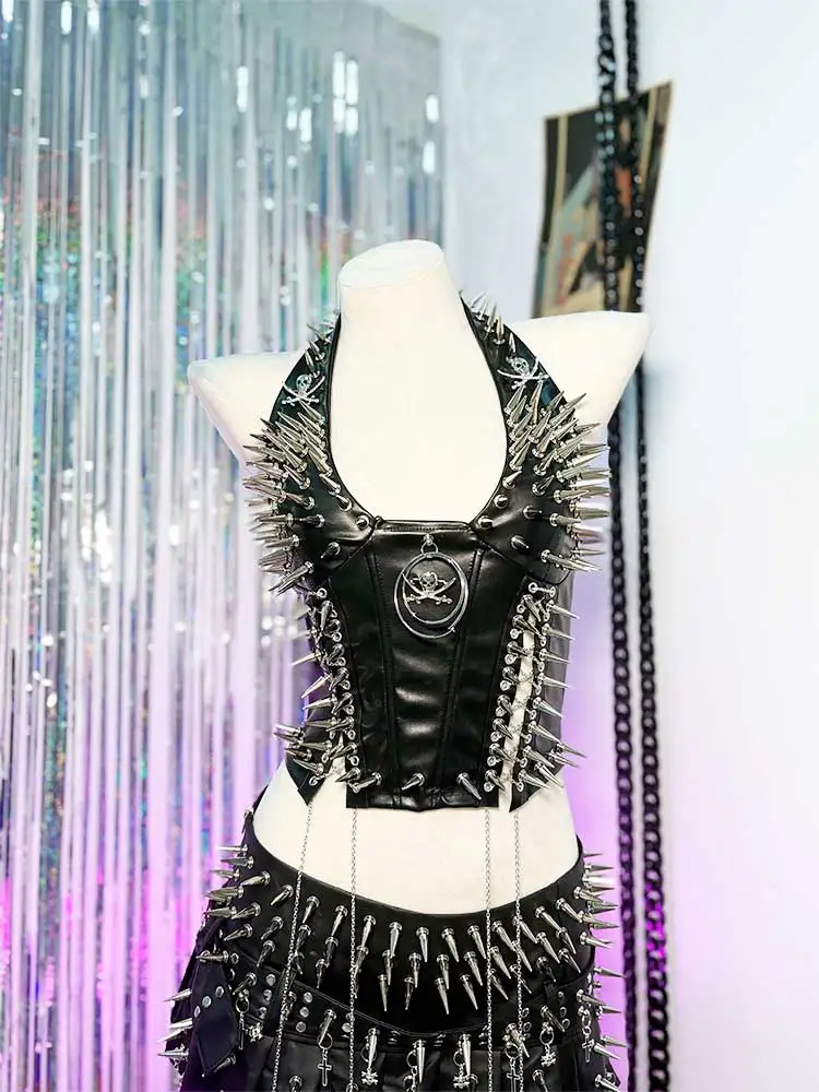 

Emo E-Girls Grunge Skull Punk Rock Harajuku Spike Studded Rivet Pu Leather Goth Skull Y2K Halter Camisole TOPS O RING Hip Hop