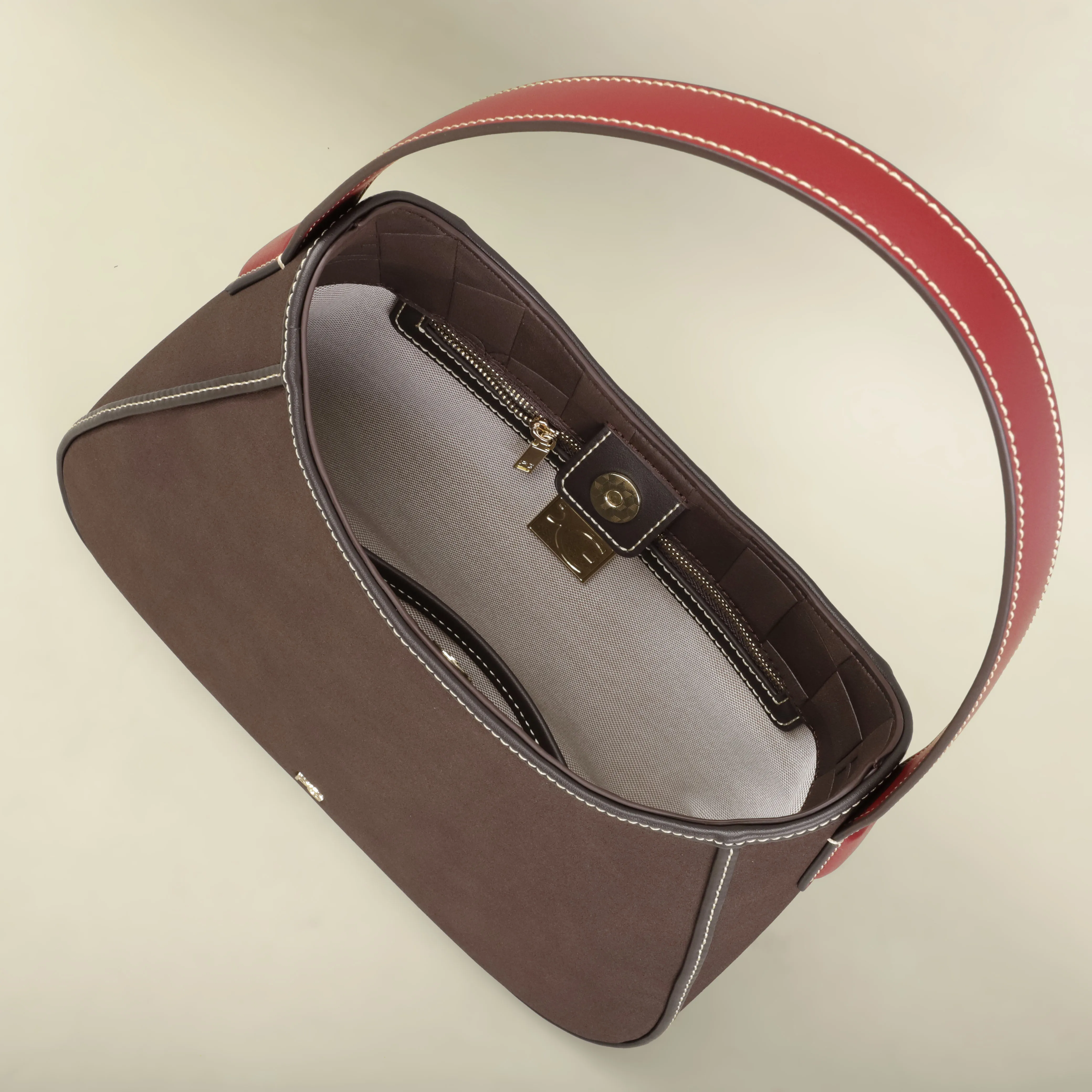 PG Lightweight 2026 Niche Luxus Designer Schultertasche Neuestes Modedesign Hochwertige Minimalistische Elegante Damenhandtasche – Detail 10