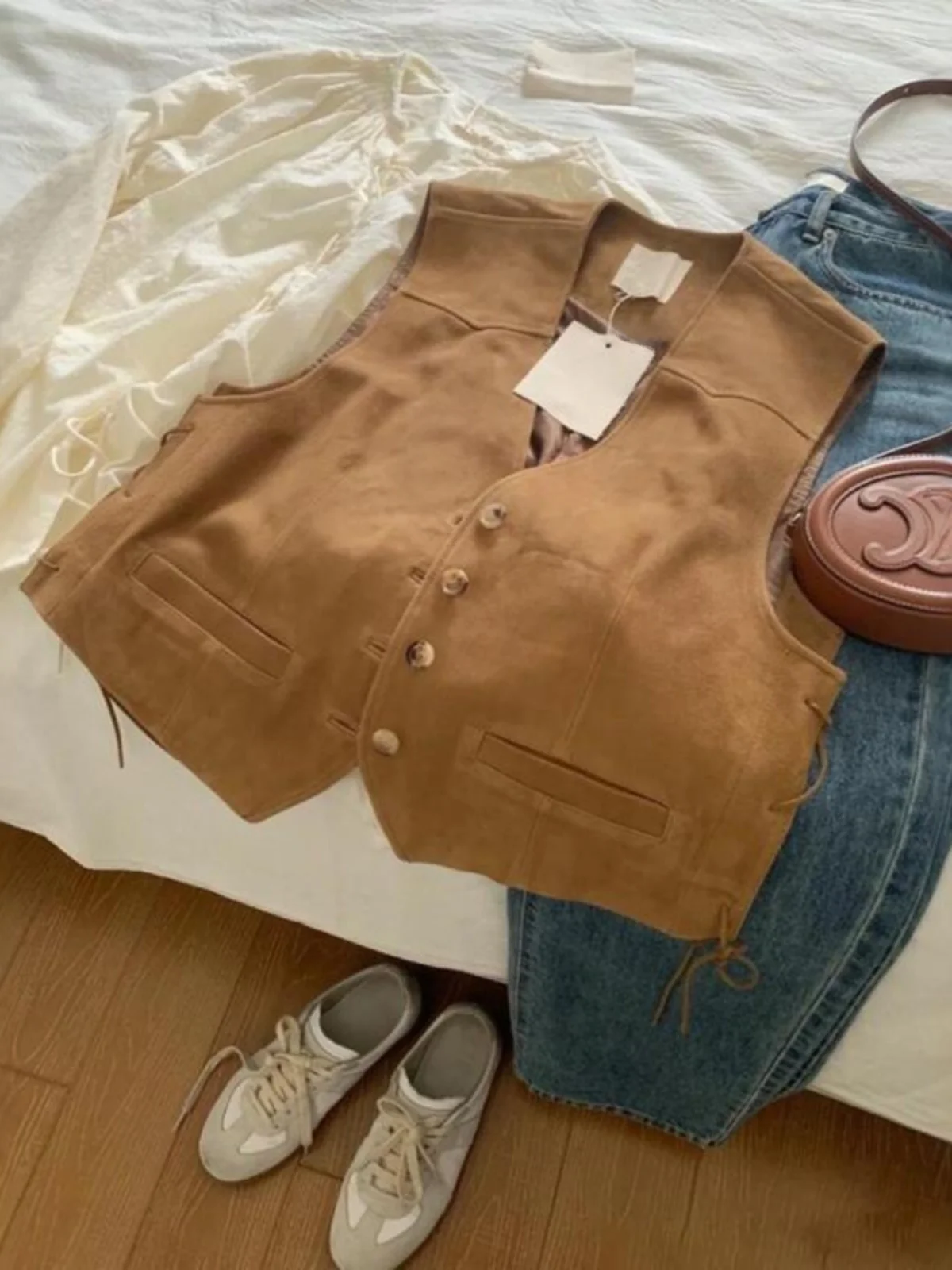 

Retro Design Suede Vest Women's Short Style Layered Wear Belted Autumn Winter Fashion Outerwear Korean Version Commute Style