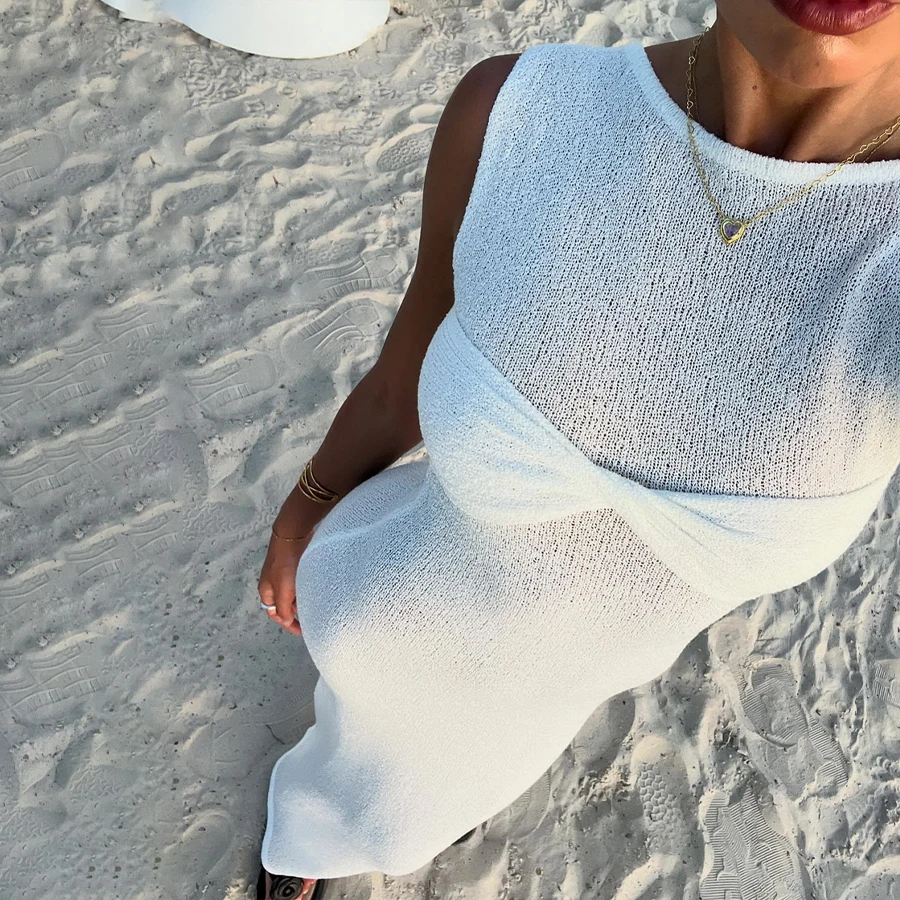 

Para Praia Hollow Out Knitted Long Dress 2025 See-through Beach Dress Swimwear Cover Ups Sexy Beach Outfits for Women Beachwear