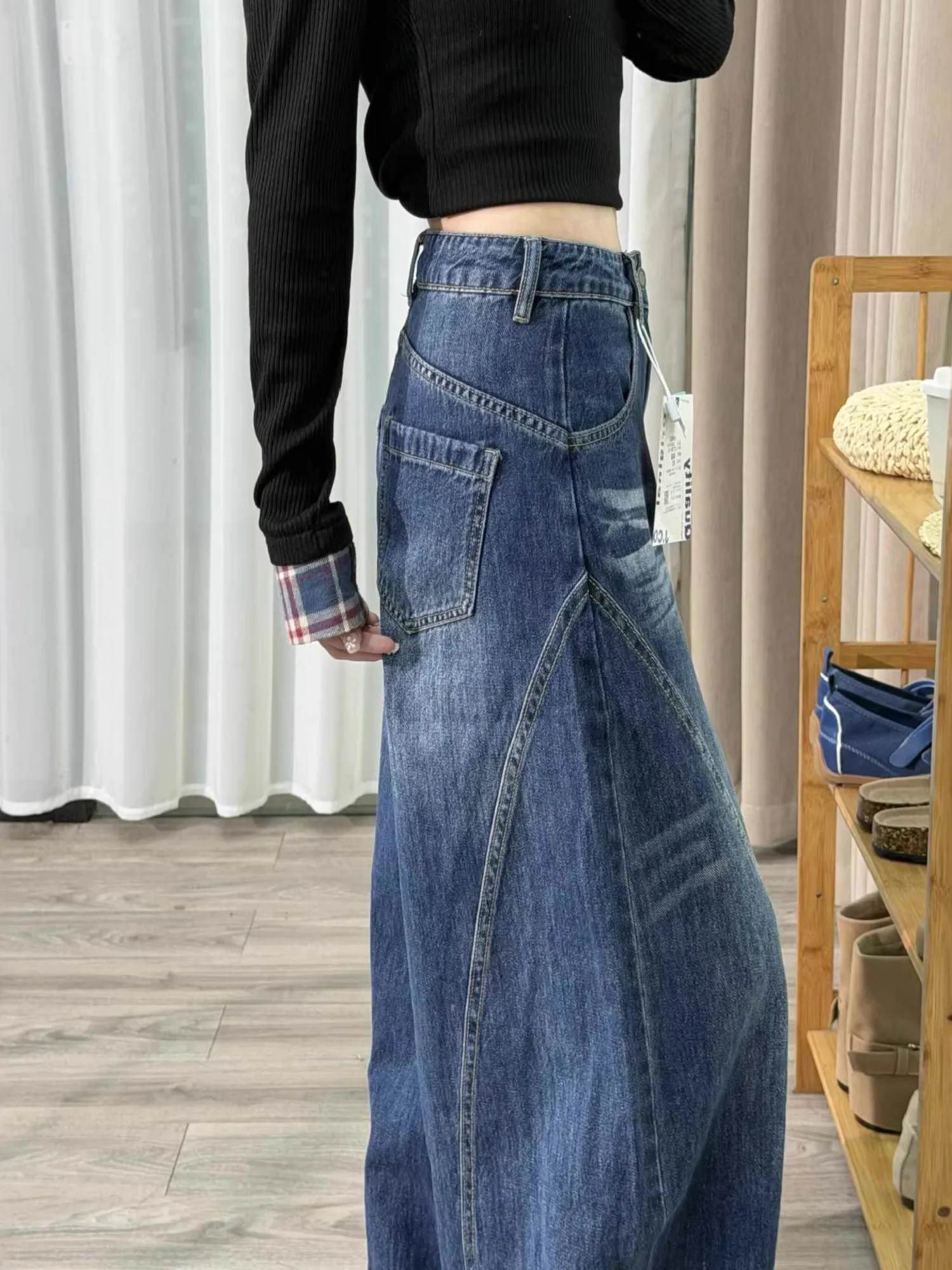 Women's Deep Blue Baggy Jeans High Waisted Wide Leg Denim Pants Y2K Vintage Wash with Unique Paneled Seam Detail