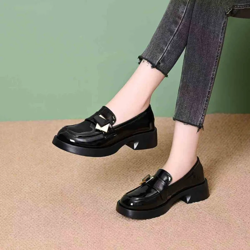 

Женские черные лоферы на платформе из лакированной кожи, модные черные деловые туфли, женские удобные универсальные туфли без шнуровки на плоской подошве