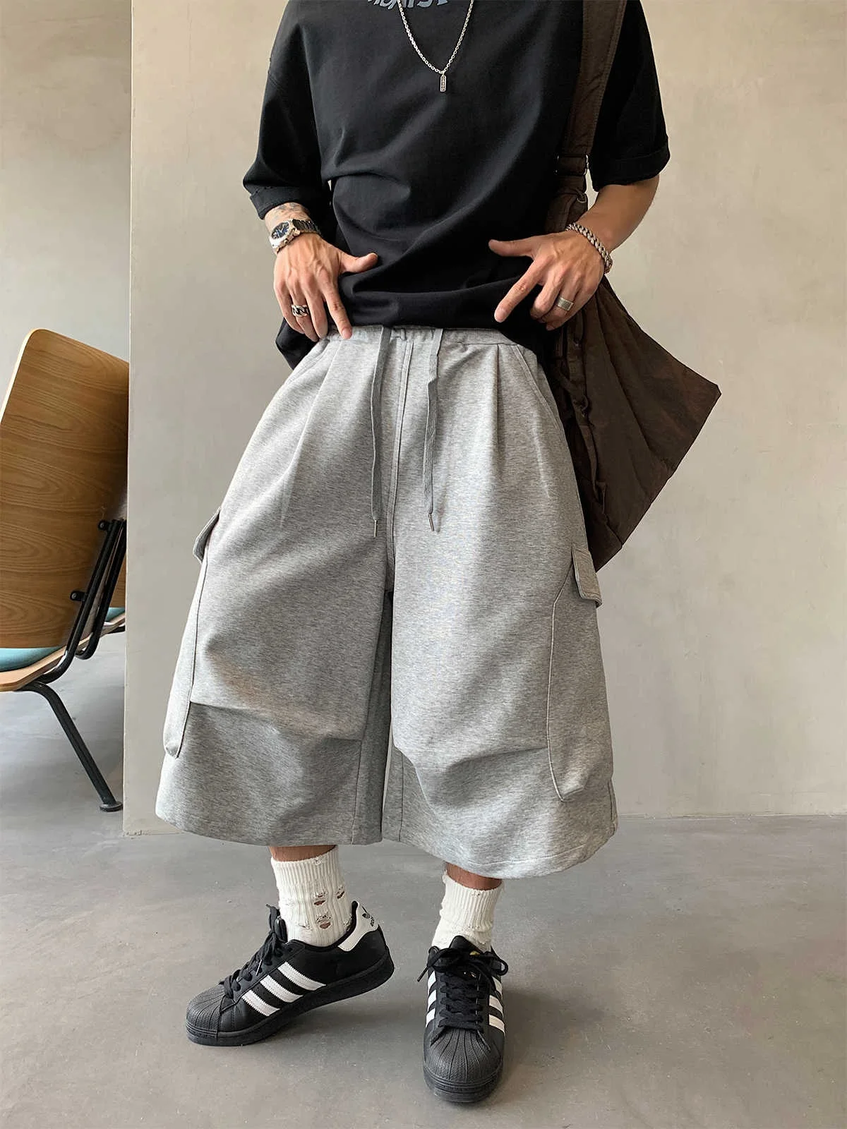 Retro Japanese Loose Neutral Multi-Pocket Workwear Wide Leg Seven-Quarter Shorts Men's Trendy Sports Casual Grey Sweatpants