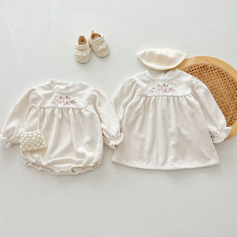 

2024 New Autumn Sister Clothes Girl Party Dress Long Sleeved Corduroy Embroidery Kids Princess Dresses Baby Girl Romper