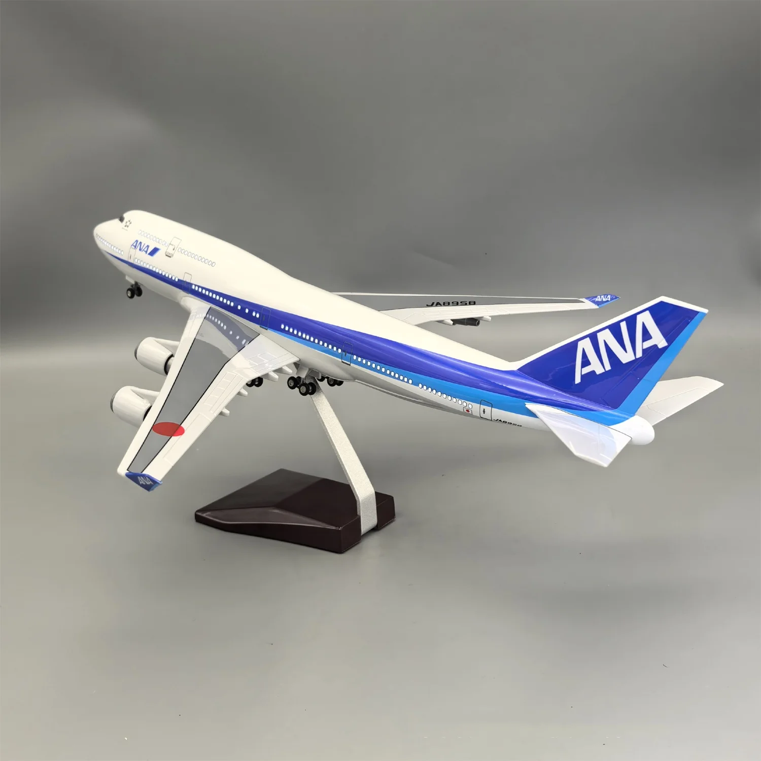 1:150 Scale Aircraft Model All Nippon Airways ANA Airline B747-400  with Wheels LED Light Display decor Souvenir Plane Collected