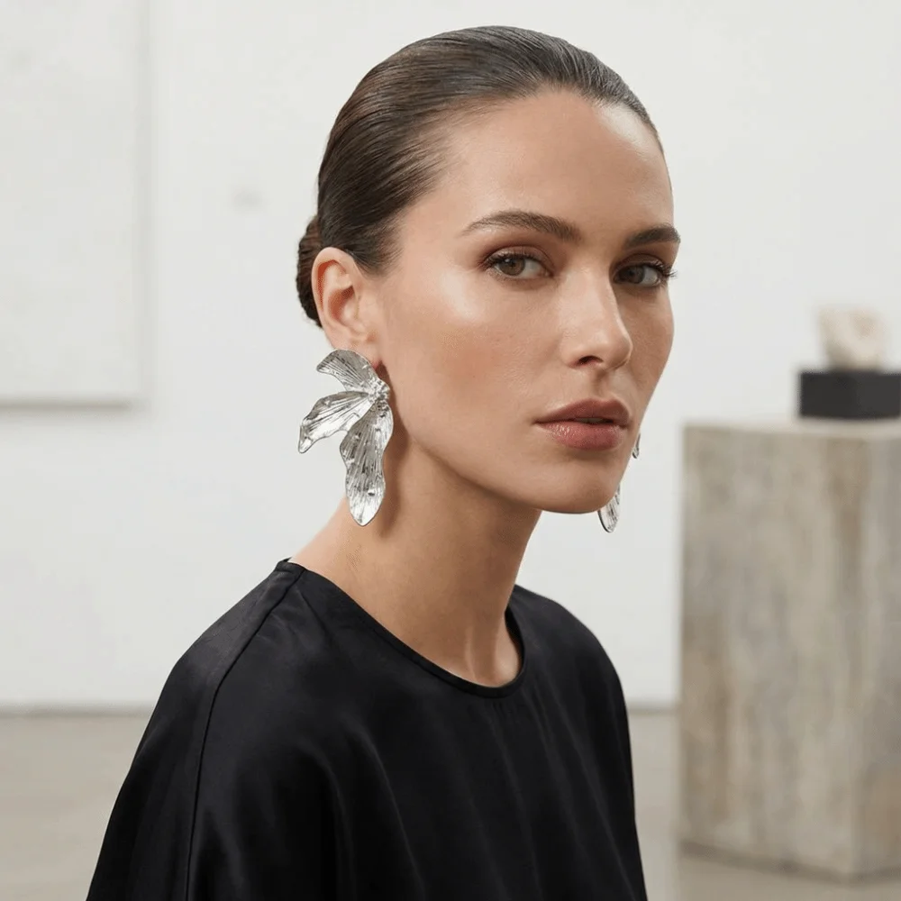 Gold Color Leaf Earrings Exaggerated Personality Metal Geometric Earrings Vintage Style Irregular Wrinkled Texture