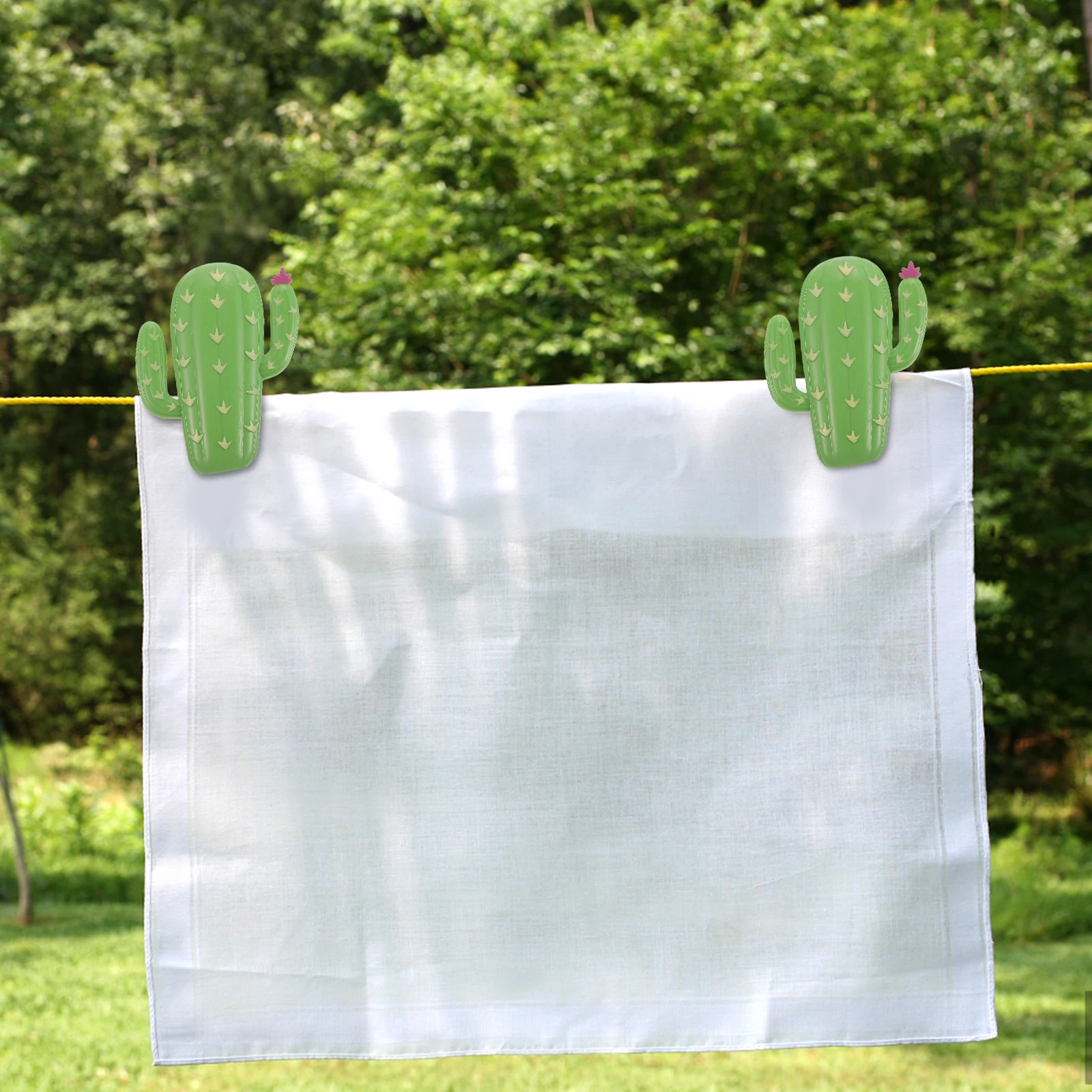 

4Pcs Beach Towel Clip Windproof Plastic Holder Multi-Function Clips for Chairs Towels Clothes Pins Pool Accessories