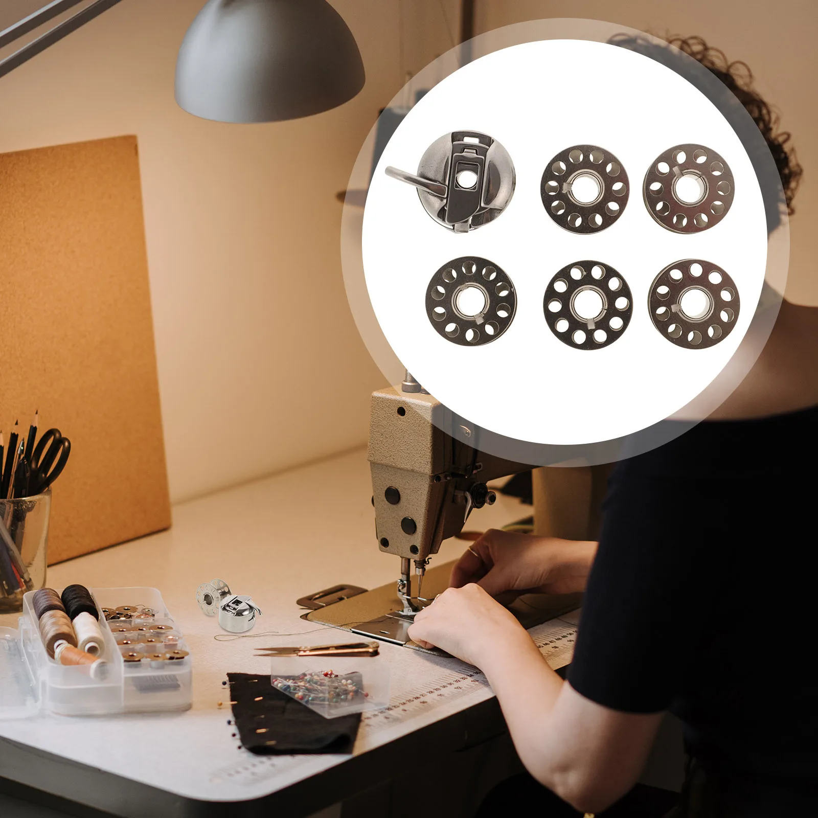 

1Set Industrial Sewing Machine Bobbin Case Metal Bobbins Kit Replaceable Thread Bobbins Professional Sewing Accessories