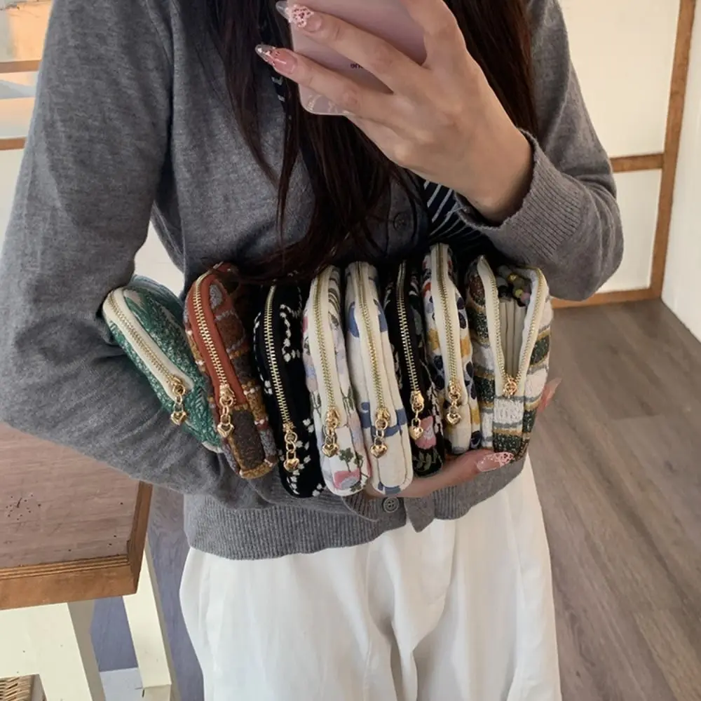 

Multi-Layered Embroidered Jewelry Storage Bag Cotton Linen Ethnic Style Portable Jewelry Organizer Fashion Embroidery