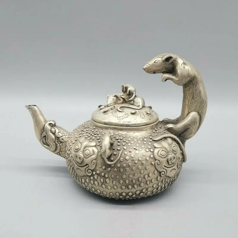 Exquisite Old Chinese Tibetan Silver Handmade Mouse Pot Wine Pot Teapot 8036