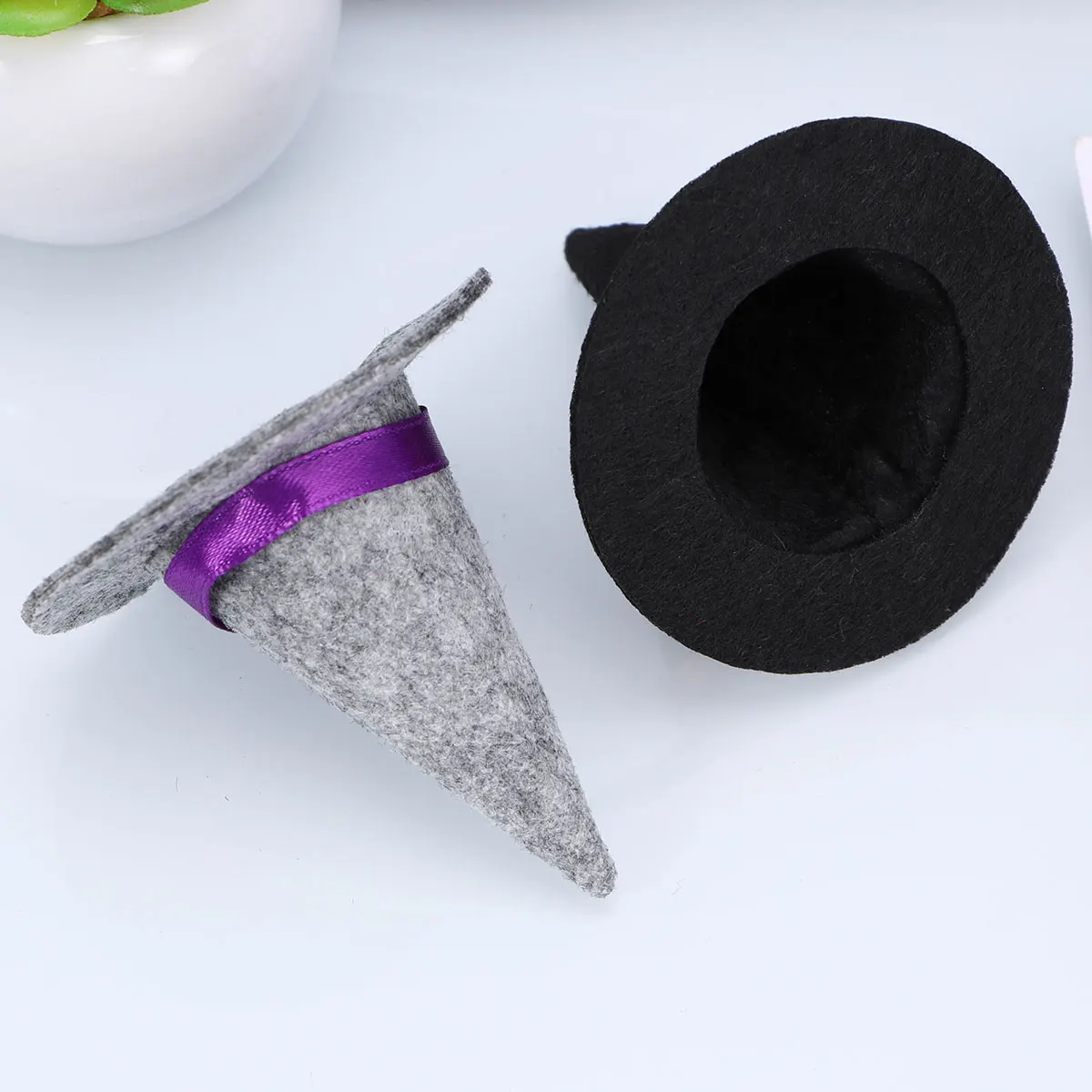 

3pcs Lovely Witch Hats Chic Bottle Decor Party Favors DIY Hair Accessories Crafts for Halloween (Black and Grey and Red)