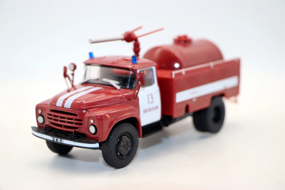 

НОВЫЙ масштаб 1/43 AK-3 ZIL 130 148A грузовик пожарная машина 13 # Литая под давлением и пластиковая модель USSR Cars для коллекции