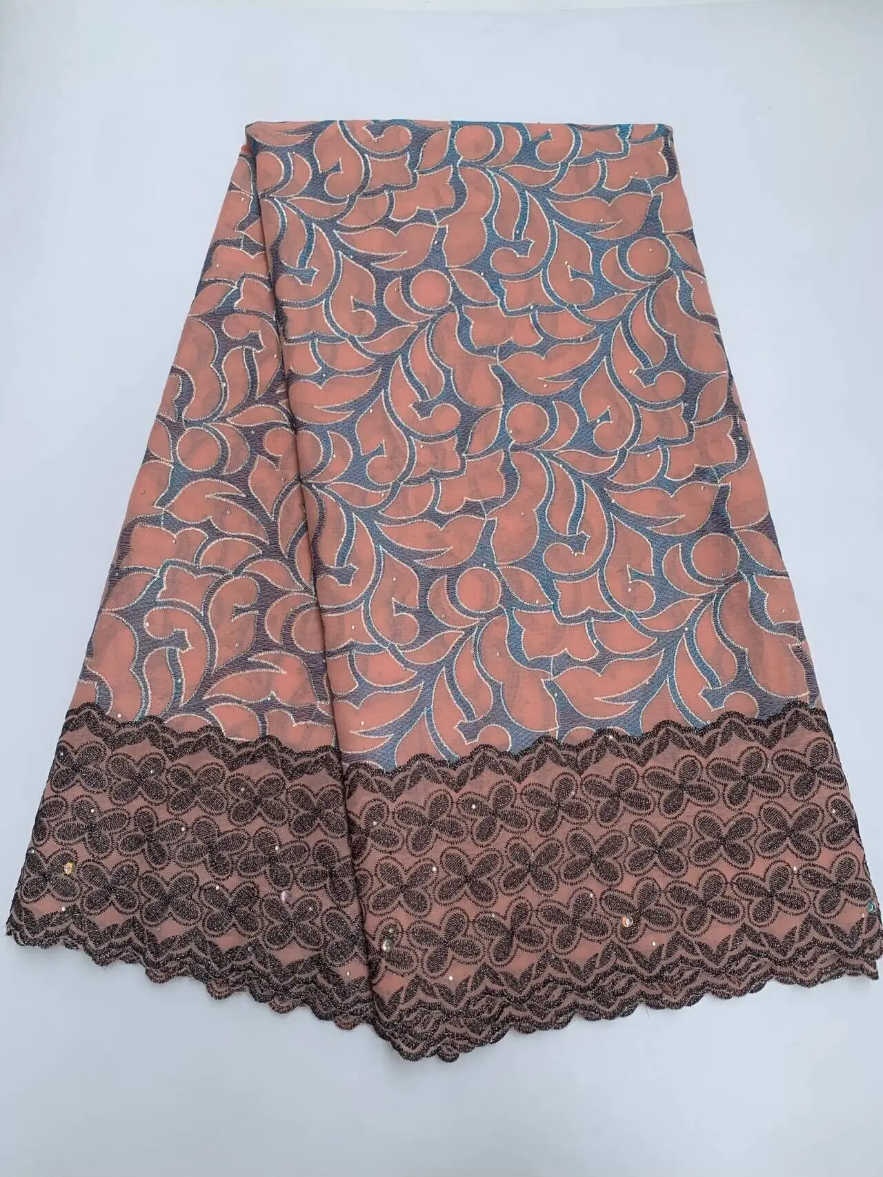 

2026 African Lace Fabric Nigerian Tulle Embroidered Bridal Gown Material Soft Cotton Damask for Wedding Party Dresses 5 Yards