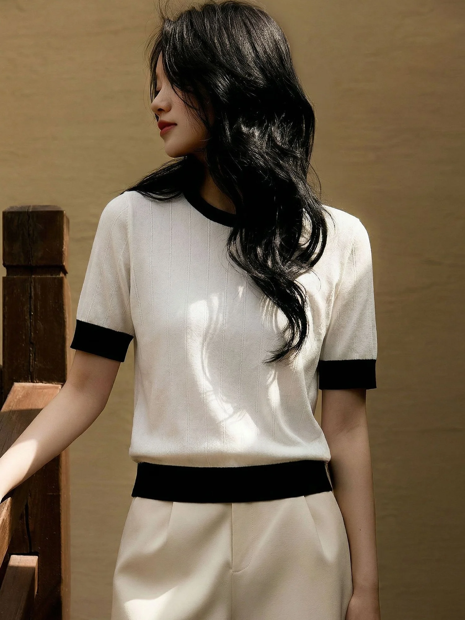 

Шелковая повседневная футболка Chivirin для женщин, летняя, с коротким рукавом, круглым вырезом, свободного кроя, модная, элегантная, стройнящая