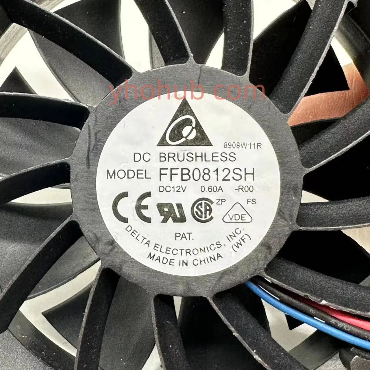 

Delta Electronics FFB0812SH R00 DC 12 В 0,60 А 80x80x25 мм 3-проводной охлаждающий вентилятор для сервера