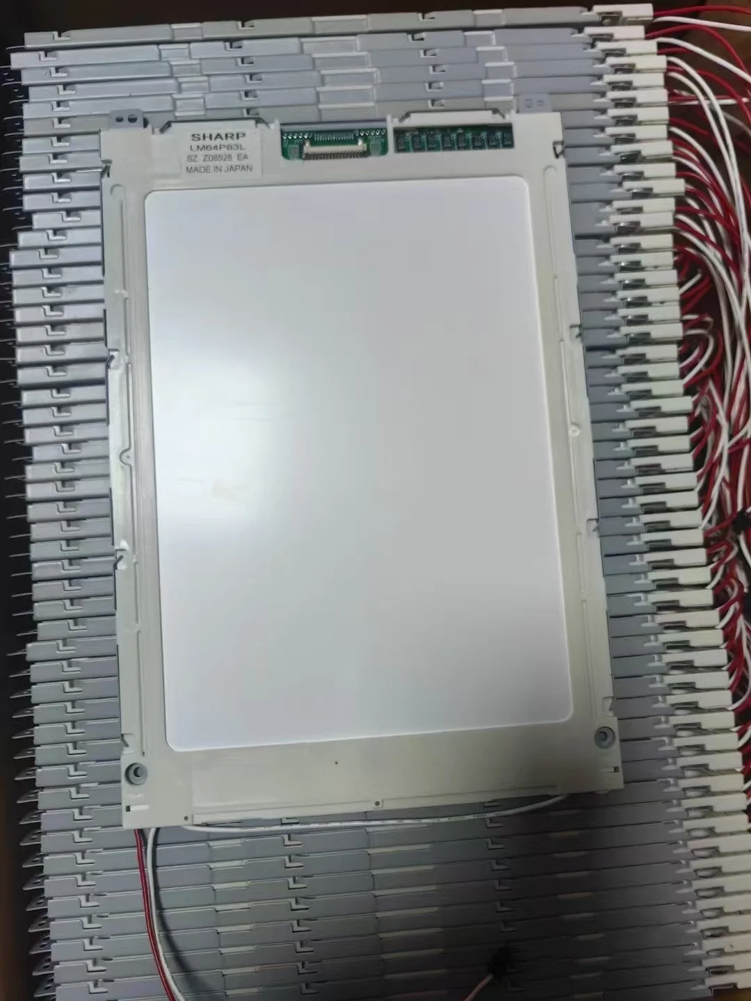 Tela industrial LM64183P de 9,4 polegadas