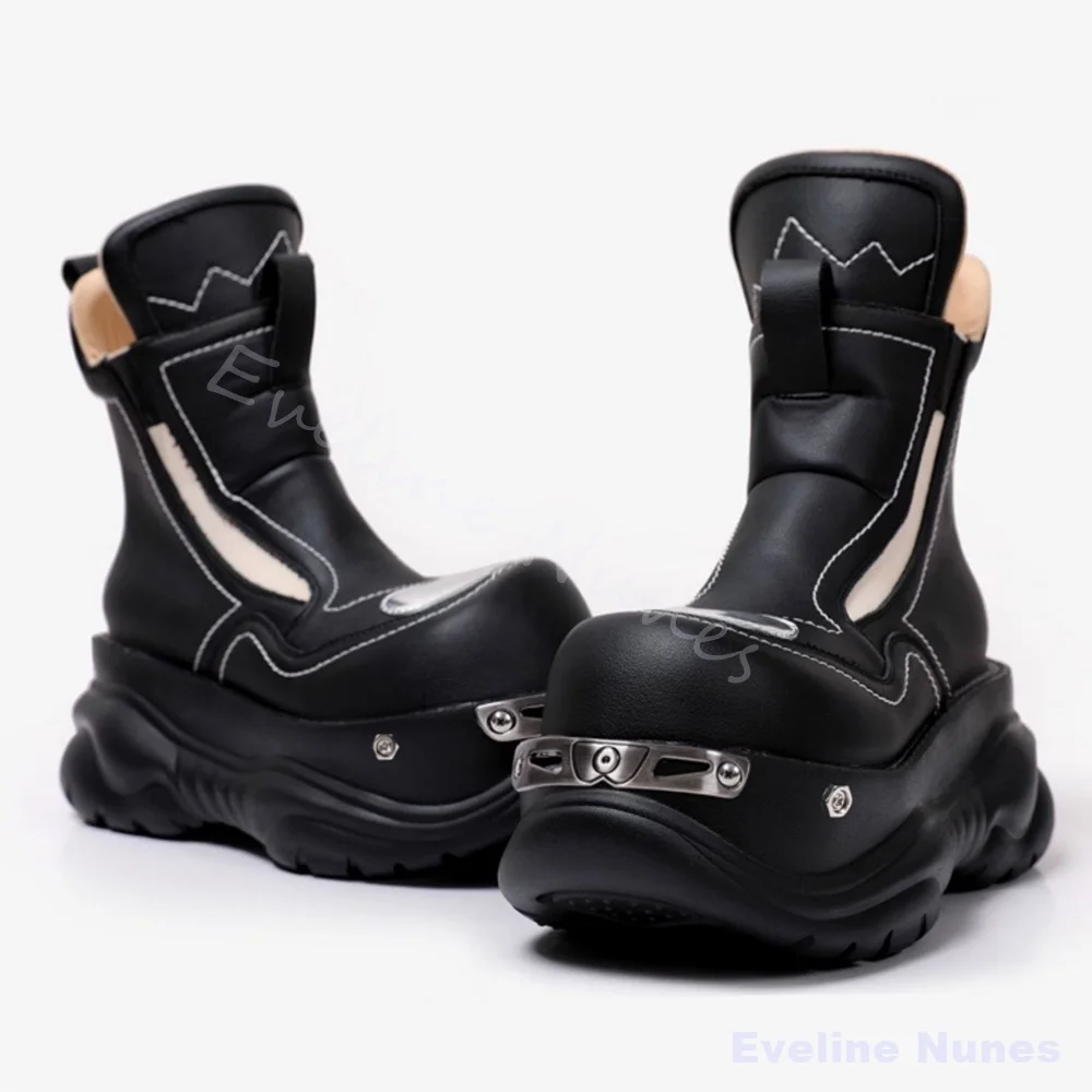 Niche-design Punk Ankle Boots Women Fall/Winter "Sweet-and-Edgy" Platform Motorcycle Boots Chunky-toe Metal-accented Ankle Boots