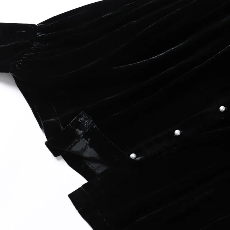 Birdtree, bluzka z aksamitu jedwabnego morwy 100%, damska miękka bluzka z okrągłym dekoltem i rękawami typu lampion, zapinana na guziki, czarna koszula na jesień 2025, T5D122JF