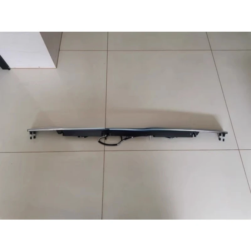 Bus Accessories Front Face Grille Light Decorative Lamp Front Circumference Strip Lamp LED Lamp Suitable for Zk6122 Models