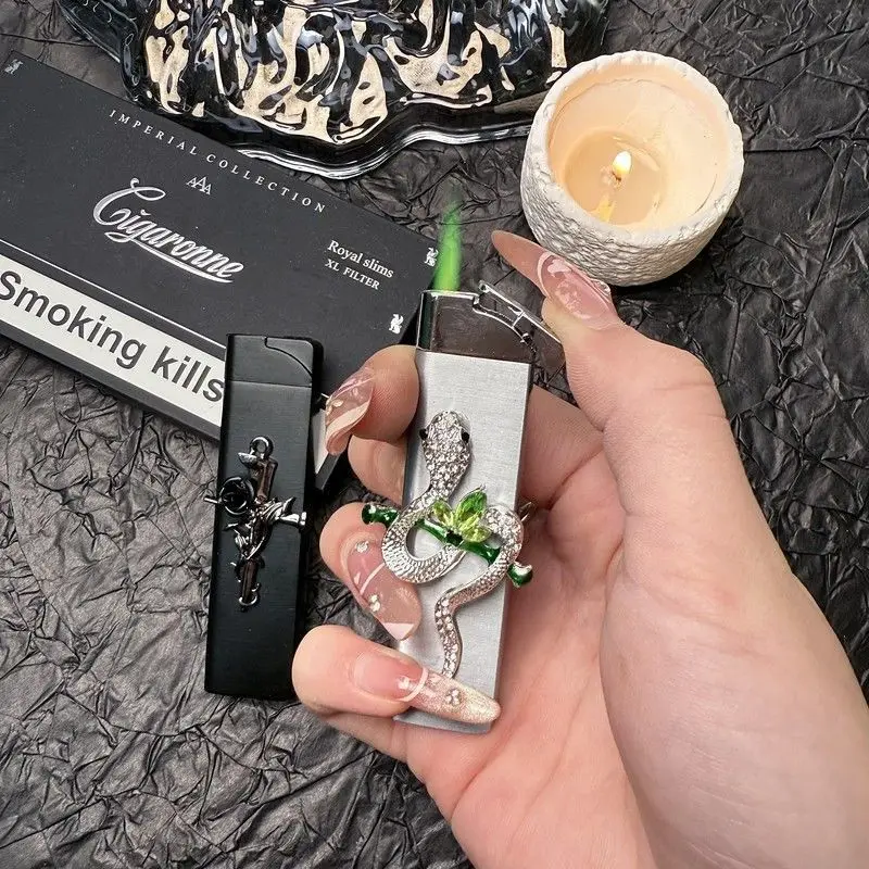 Stylish Metal Lighter: Viper/Black Rose Design Windproof Green Flame Refillable Butane Lighter Windproof Cigarette Lighters