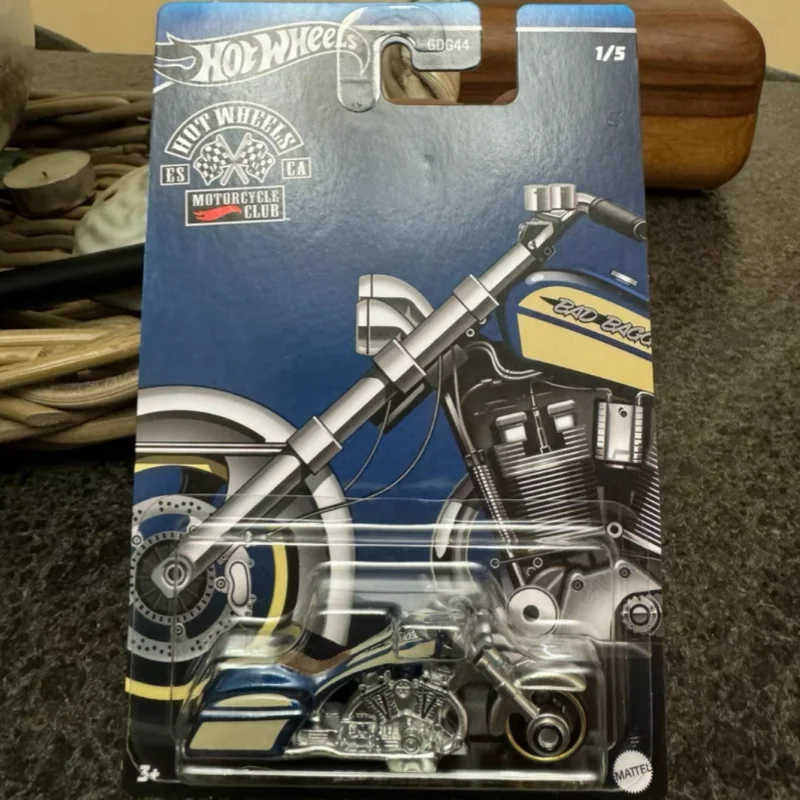 

Новая модель мотоцикла Hot Wheels Motorcycle Club Series K 1300 R Tred Shredder Moto 1/64, коллекционная модель из литого металла, Gdg44, подарок для мальчиков