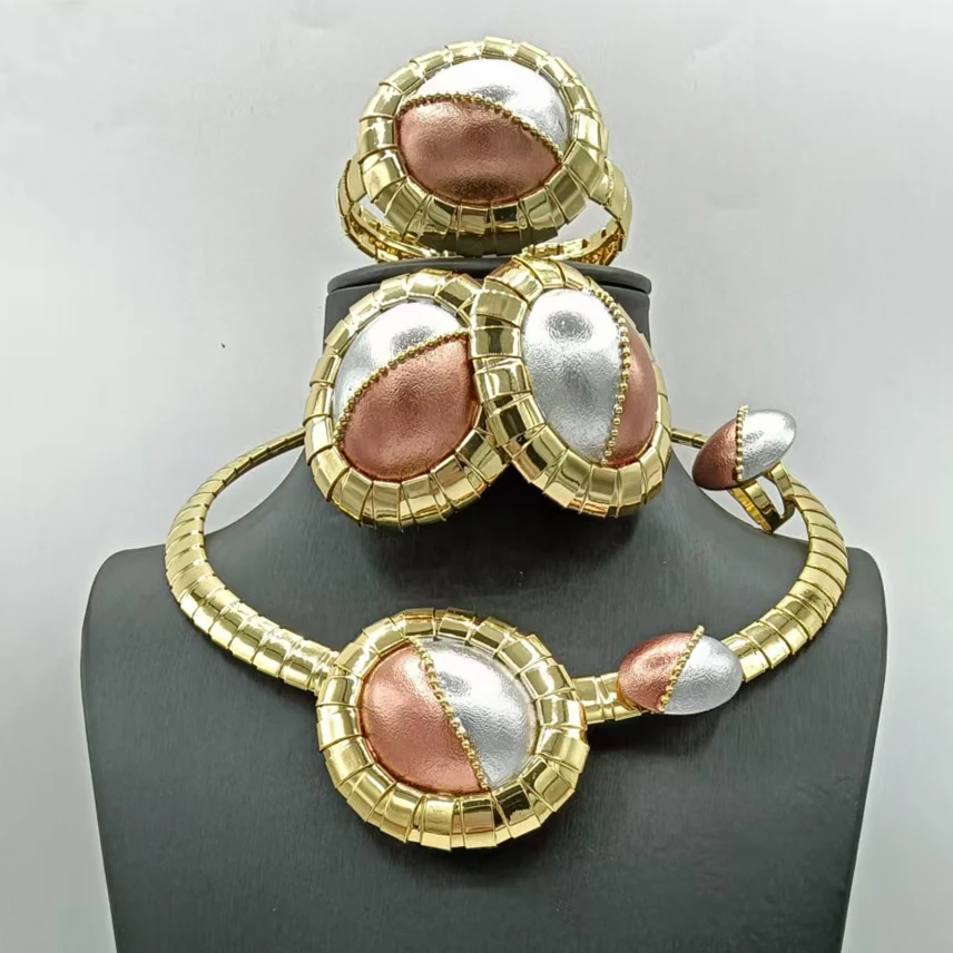 

Fabulous Sunflower Three Tone Round Shape Jewelry Set Charming Wedding Necklace Bracelet Earrings Ring 4PC Jewellery for Party