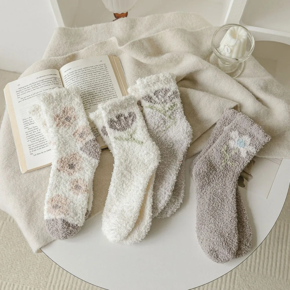 Soft Autumn Thick Sweet Tulips Pattern Cute Ruffle Coral Velvet Female Socks Korean Style Socks Middle Tube