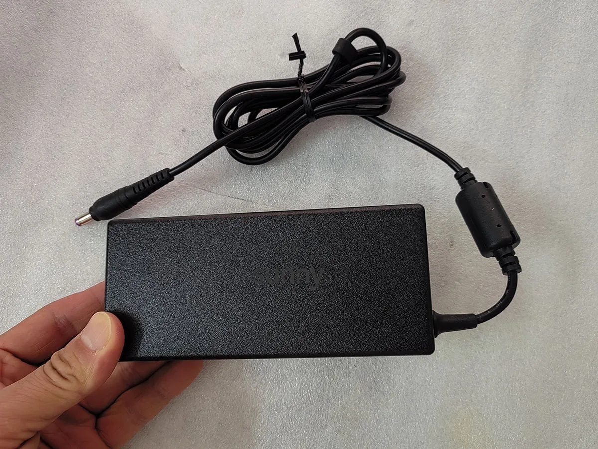 Nuevo OEM Delta 19,0 V 7.1A 135W ADP-135KB T ADP-135NB B para Acer Nitro 7 AN715-51-752B portátil para juegos adaptador de CA Puryuan Original