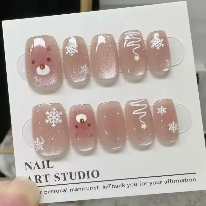 

30 Pcs Christmas Cute White Snowflakes Press on Nails with Charms Realistic Fake Nails Short Black Artificial Nail Tips Squared