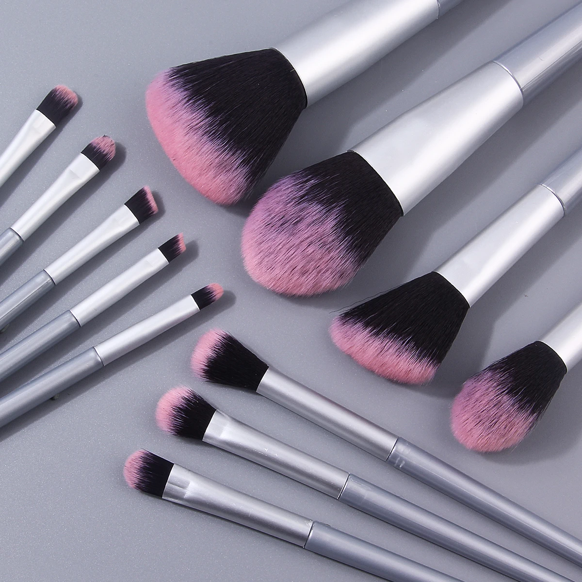 Juego de brochas de maquillaje multifuncionales, 17 Uds., banda para el pelo súper absorbente, juego de limpieza y esponja triangular suave para polvos