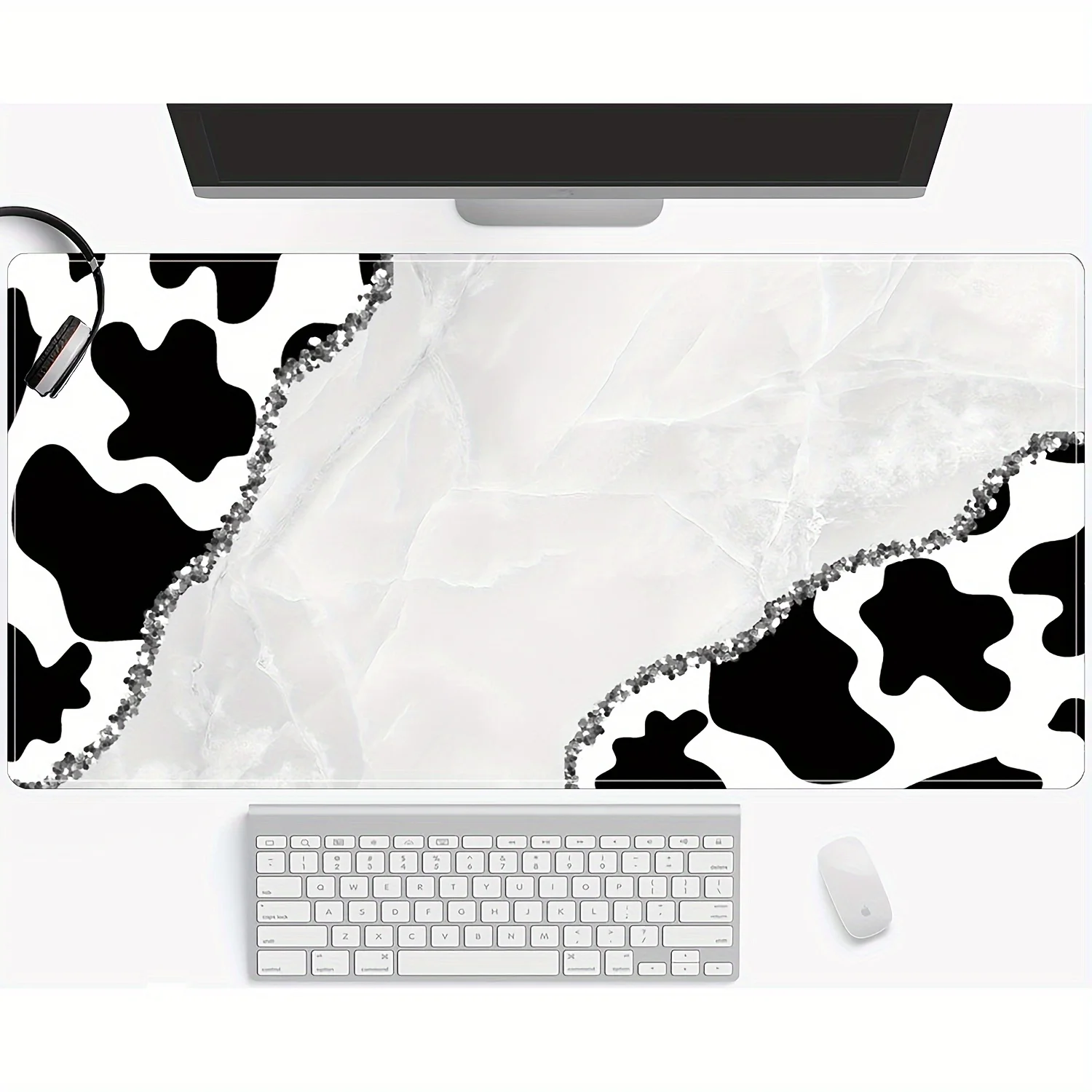

Black and White Cow Pattern Mouse Pad Large Rubber Non-slip PC Desk Accessories Mousepad for Office and Gamer Keyboard Decor Mat