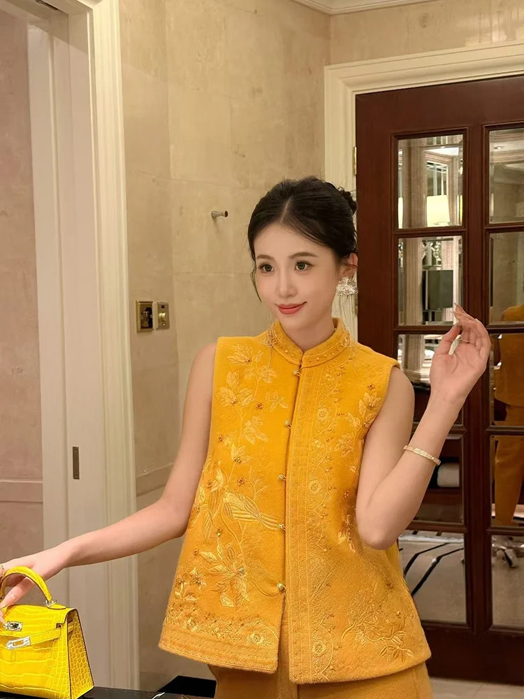 

New Chinese Sle Heavy Embroidery Versatile High-End Feeling Women's Jaet Top Woolen Crop Top Floral Patterned Outerwear