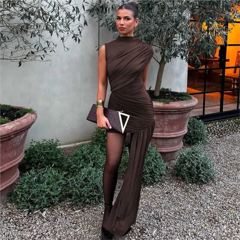 不規則なドレープのセクシーなミニドレス女性のためのタートルネックノースリーブプリーツスリムパーティードレス女性の休日のビーチドレス